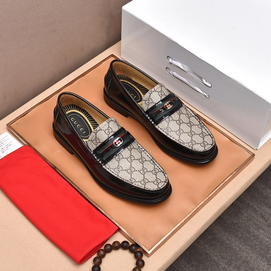 Men's shoes 💰580 📛📛Original (water-dyed cow lining) Gucci GUCCI official website formal shoes 🌀 Italian 🇮🇹 imported cowhide ➕ top imported water-dyed cowhide lining 💋 fine handmade original bottom, the real thing looks better when photographed in person Standard size 38-44